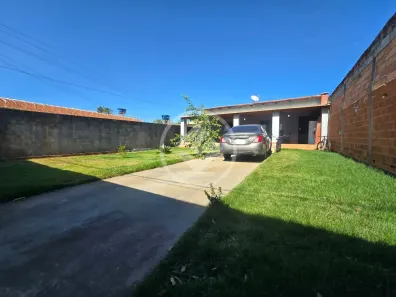 Casa com 3 Quartos à venda, 100m² no bairro Nazaré, Hidrolândia