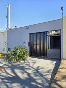 Casa com 3 Quartos para alugar, 120m² no Residencial Marília, Senador Canedo