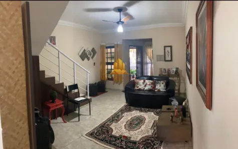 Casa com 2 Quartos à venda, 82m² no Jardim Santana, Jacareí