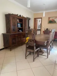 Casa com 3 Quartos à venda, 150m² no Cidade Jardim, Uberlândia