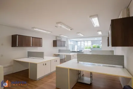 Sala Comercial com 2 Quartos à venda, 106m² no Rio Branco, Porto Alegre