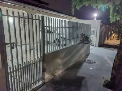 Casa com 4 Quartos à venda, 135m² no Conjunto Habitacional Alexandre Urbanas, Londrina