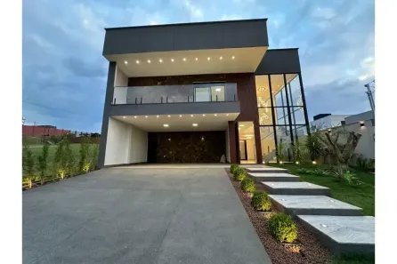 Casa de Condomínio com 3 Quartos à venda, 240m² no Jardins Capri, Senador Canedo
