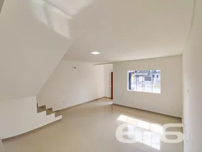 Sobrado com 3 Quartos à venda, 123m² no Vila Nova, Joinville