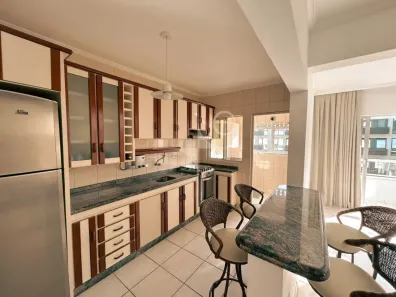 Apartamento com 3 Quartos para alugar, 224m² no Trindade, Florianópolis