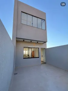 Casa com 3 Quartos à venda, 110m² no Padre Eustáquio, Divinópolis