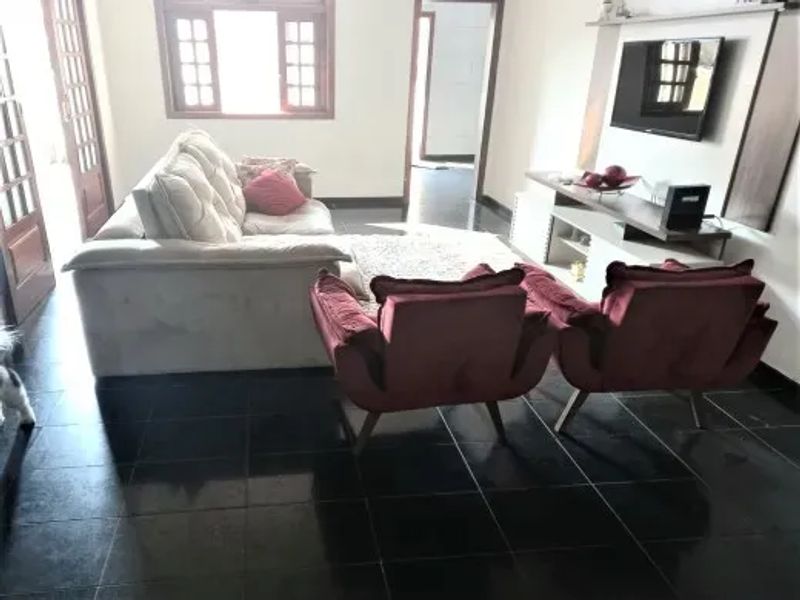 Casa com 7 quartos — Jardim Guanabara, Belo Horizonte