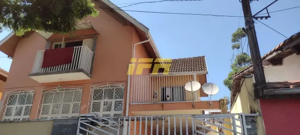 Sobrado com 3 Quartos à venda, 390m² no Areão, Taubaté