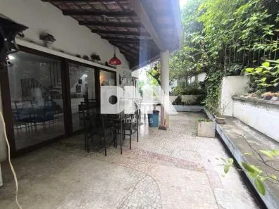 Apartamento com 6 Quartos à venda, 256m² no Cosme Velho, Rio de Janeiro