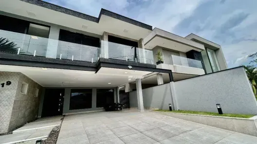 Casa de Condomínio com 5 Quartos à venda, 400m² no Jardim Acapulco, Guarujá