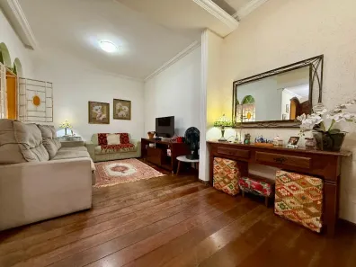 Casa com 4 Quartos à venda, 240m² no Caiçara-Adelaide, Belo Horizonte