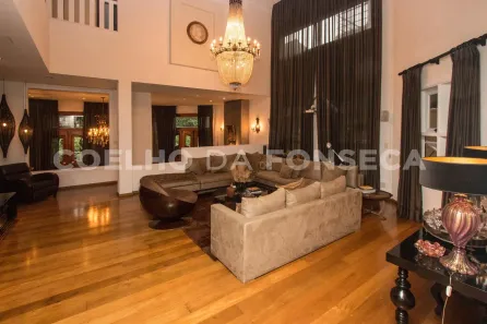 Casa de Condomínio com 4 Quartos à venda, 364m² no Jardim Vitória Régia, São Paulo