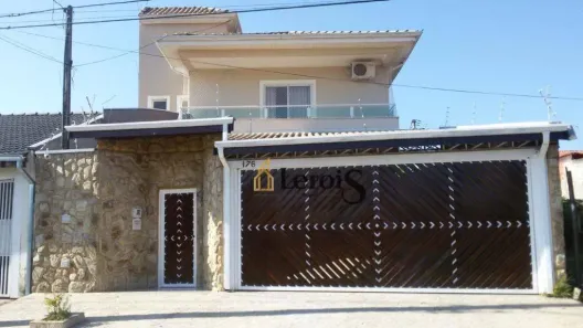 Casa com 3 Quartos à venda, 242m² no Parque Residencial Potiguara, Itu