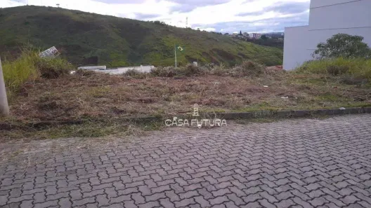 Lote/Terreno à venda, 350m² no Jardim Amália, Volta Redonda