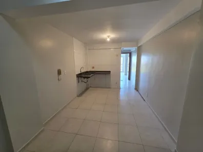 Apartamento com 1 Quarto para alugar, 35m² no Riacho Fundo I, Brasília