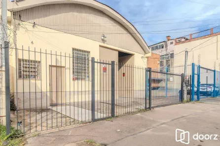 Galpão/Depósito/Armazém com 4 Quartos à venda, 456m² no Navegantes, Porto Alegre