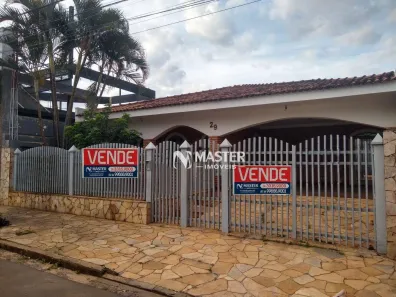 Imóvel Comercial com 3 Quartos à venda, 238m² no Jardim Tangará, Marília