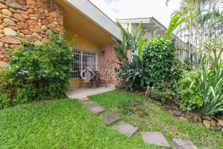 Casa com 3 Quartos à venda, 262m² no Jardim Sabará, Porto Alegre