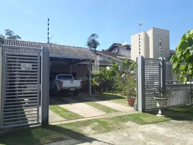 Casa com 4 Quartos à venda, 290m² no Jardim Itália, Sinop