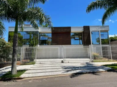 Sobrado com 6 Quartos à venda, 735m² no Parque Danielle, Umuarama