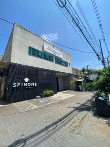 Prédio Comercial para alugar, 299m² no Conjunto Habitacional Inocente Vila Nova Júnior, Maringá