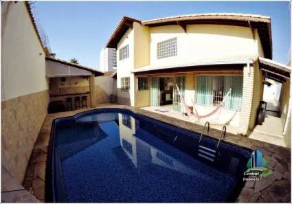 Casa com 4 Quartos à venda, 223m² no Flórida, Praia Grande