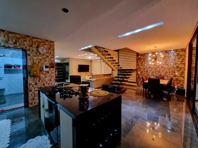 Casa de Condomínio com 3 Quartos à venda, 275m² no Jardim Sulacap, Rio de Janeiro