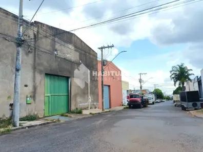 Galpão/Depósito/Armazém para alugar, 399m² no Tibery, Uberlândia