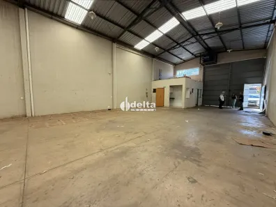 Ponto Comercial para alugar, 350m² no Tibery, Uberlândia