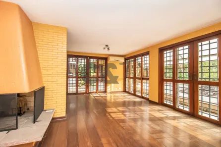 Casa de Condomínio com 4 Quartos para venda ou aluguel, 350m² no Jardim Marajoara, São Paulo