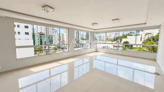 Apartamento com 3 Quartos para alugar, 140m² no Ariribá, Balneário Camboriú