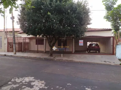 Casa com 3 Quartos à venda, 256m² no Jardim Nazareth, São José do Rio Preto