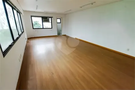 Sala Comercial para alugar, 43m² no Jardim Londrina, São Paulo