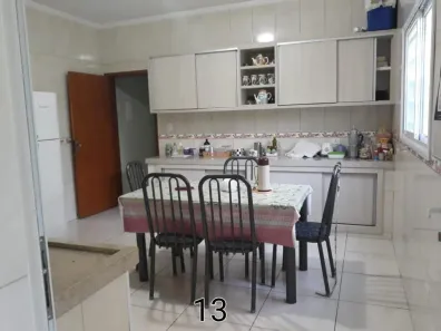 Sobrado com 5 Quartos à venda, 204m² no Jardim Estoril, São José dos Campos