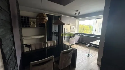 Apartamento com 3 Quartos para alugar, 90m² no Fazenda Santo Antônio, São José