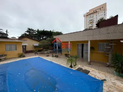Casa com 3 Quartos para alugar, 180m² no Canto do Forte, Praia Grande