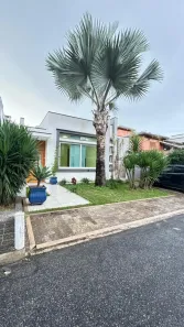 Casa de Condomínio com 3 Quartos para alugar, 330m² no Aruã, Mogi das Cruzes
