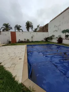 Casa de Condomínio com 3 Quartos à venda, 240m² no Parque Franville, Franca