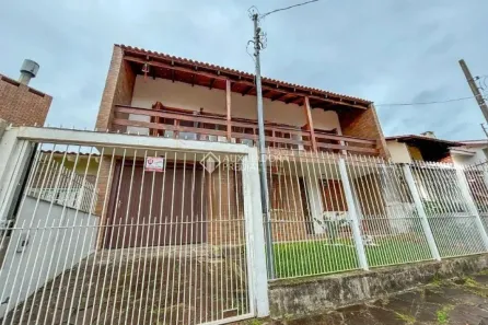 Casa com 3 Quartos para alugar, 388m² no Jardim Itu, Porto Alegre