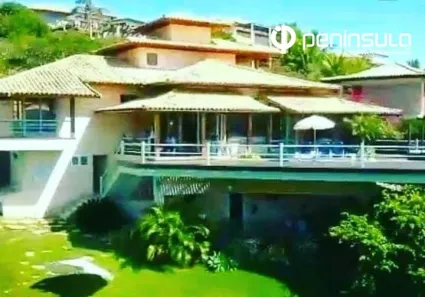 Casa com 5 Quartos à venda, 450m² no Ferradurinha, Armação dos Búzios
