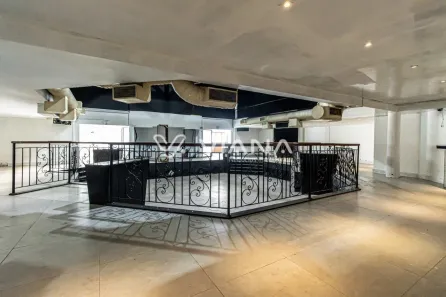 Ponto Comercial para alugar, 700m² no Santo Antônio, São Caetano do Sul