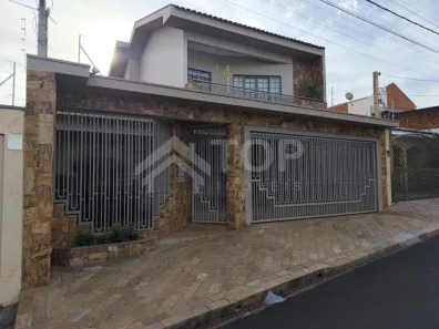 Casa com 3 Quartos para alugar, 242m² no Jardim Nossa Senhora Aparecida, São Carlos