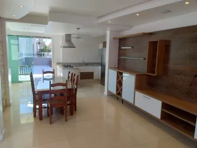 Cobertura com 2 Quartos para alugar, 105m² no Centro, Florianópolis
