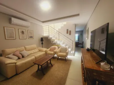 Sobrado com 3 Quartos à venda, 109m² no Bom Retiro, Joinville