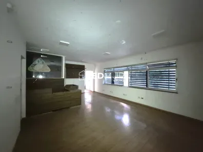 Imóvel Comercial com 1 Quarto para alugar, 400m² no Jardim, Santo André