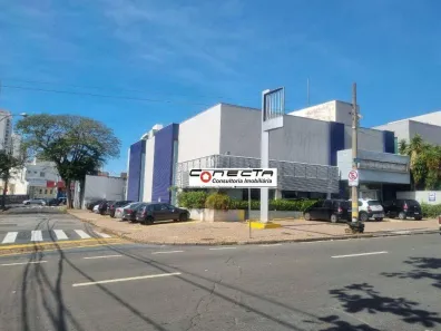Prédio Comercial para alugar, 625m² no Taquaral, Campinas