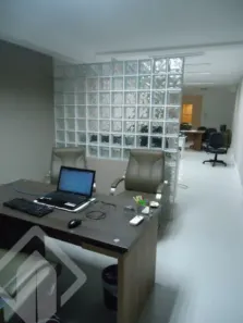 Sala Comercial à venda, 55m² no Petrópolis, Porto Alegre