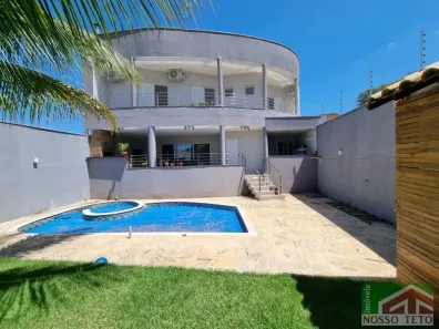 Casa com 3 Quartos à venda, 245m² no Jardim Maria Helena, Nova Odessa