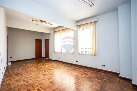 Sala Comercial à venda, 226m² no Centro, Curitiba