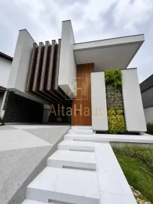 Casa com 4 Quartos à venda, 330m² no Parque dos Lagos, Mogi das Cruzes
